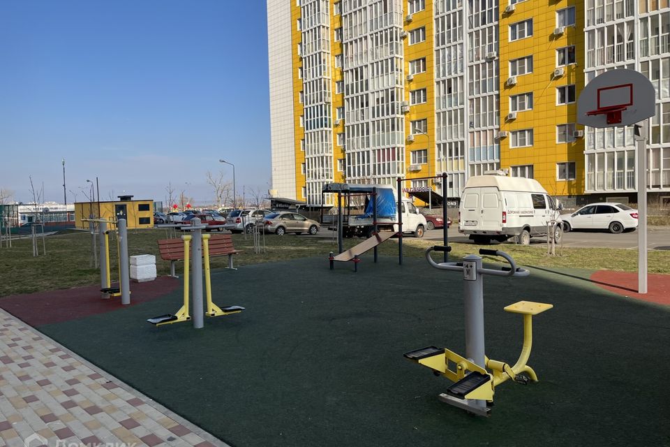 Продаётся 2-комнатная квартира, 65 м²