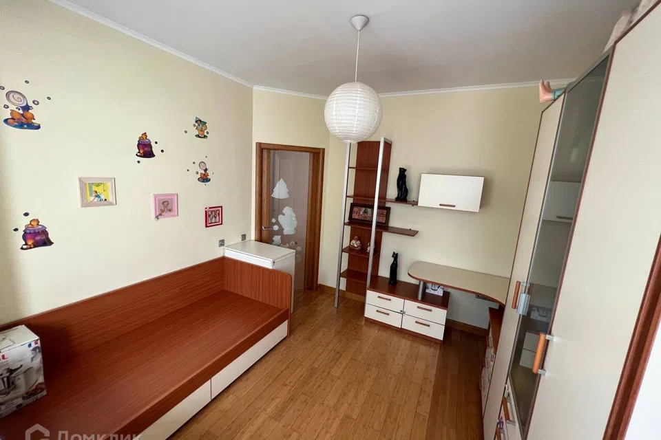 Продаётся 3-комнатная квартира, 72.5 м²