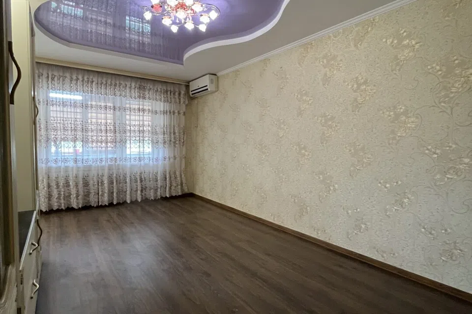 Продаётся 3-комнатная квартира, 55.8 м²