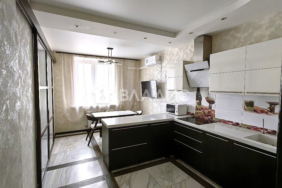Продаётся 2-комнатная квартира, 84.3 м²