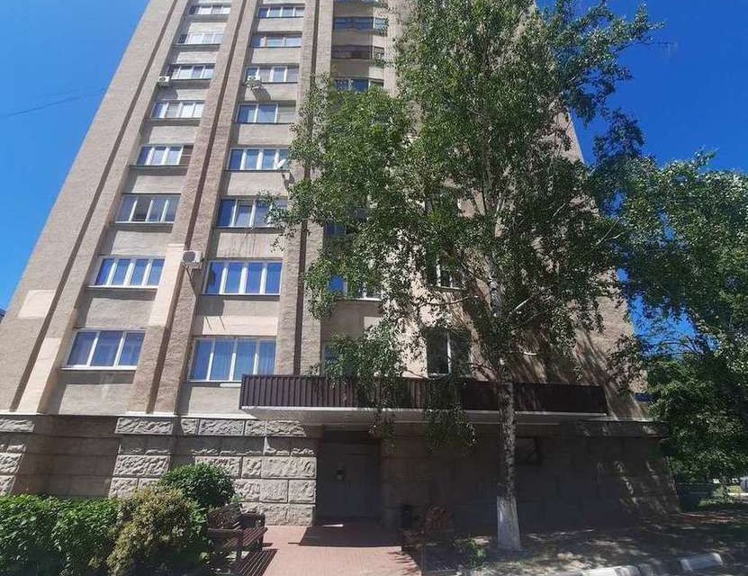 Продаётся 3-комнатная квартира, 95.5 м²