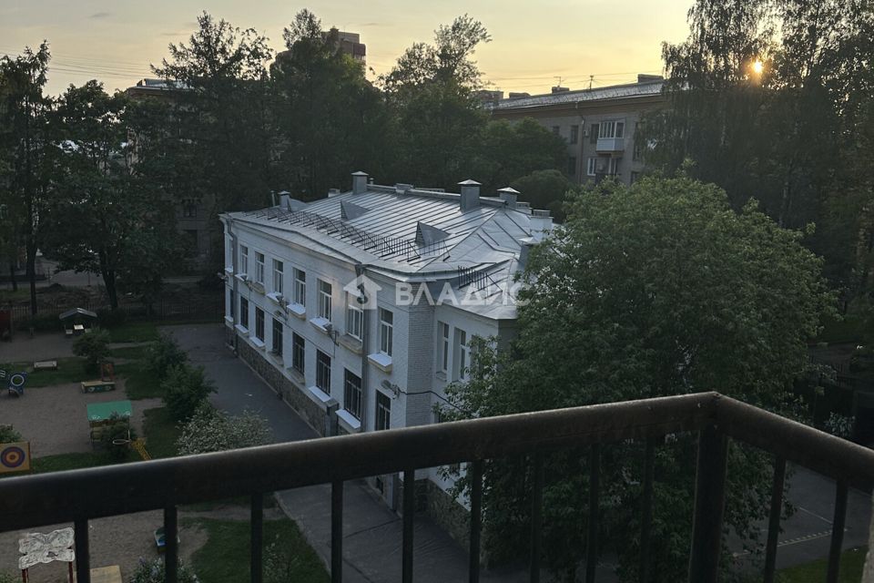 Продаётся 3-комнатная квартира, 90.2 м²