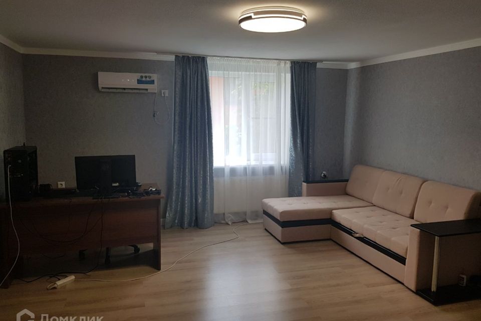 Продаётся 2-комнатная квартира, 60 м²