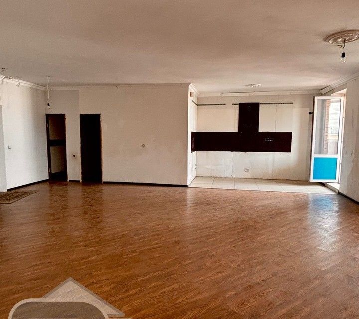 Продаётся 3-комнатная квартира, 82 м²