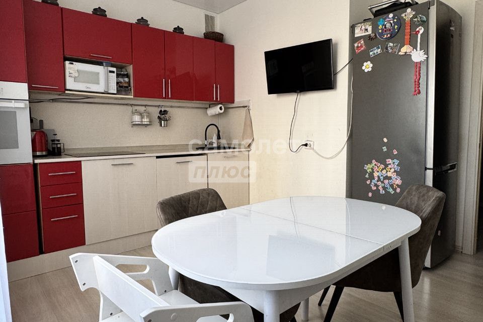 Продаётся 2-комнатная квартира, 57.8 м²
