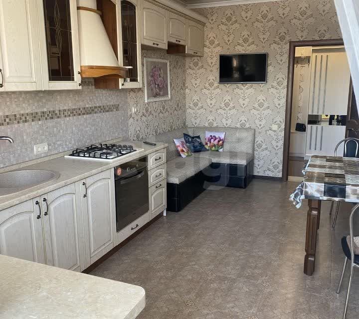 Продаётся 1-комнатная квартира, 44.7 м²