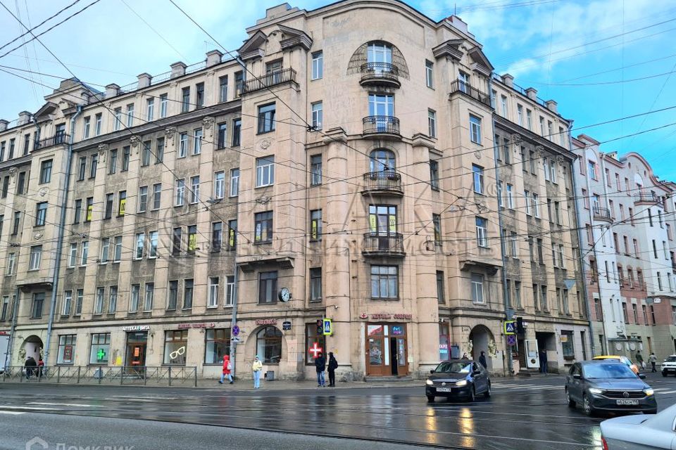 Продаётся 4-комнатная квартира, 96 м²