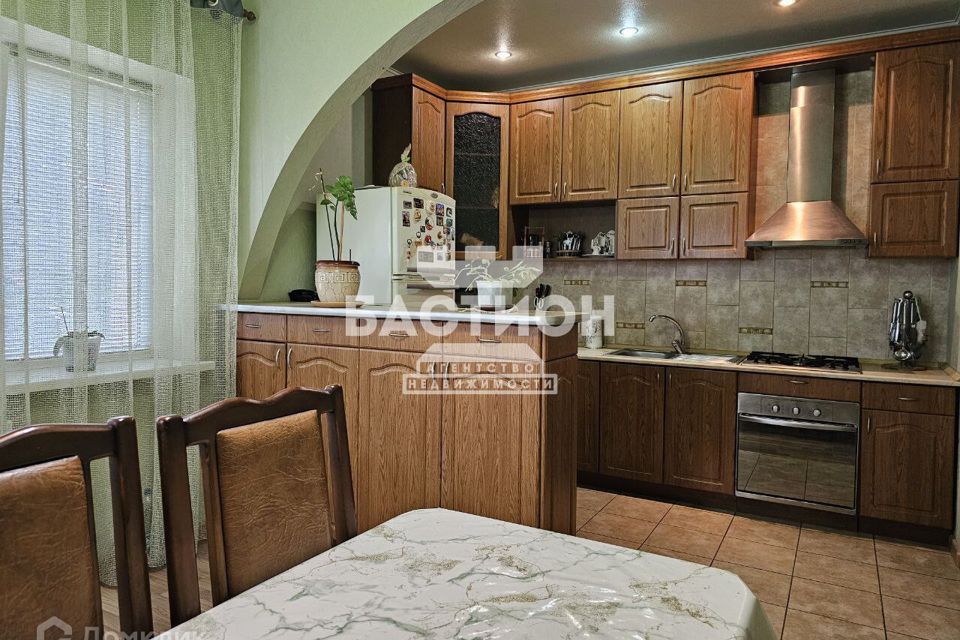 Продаётся 2-этажный дом, 150 м²