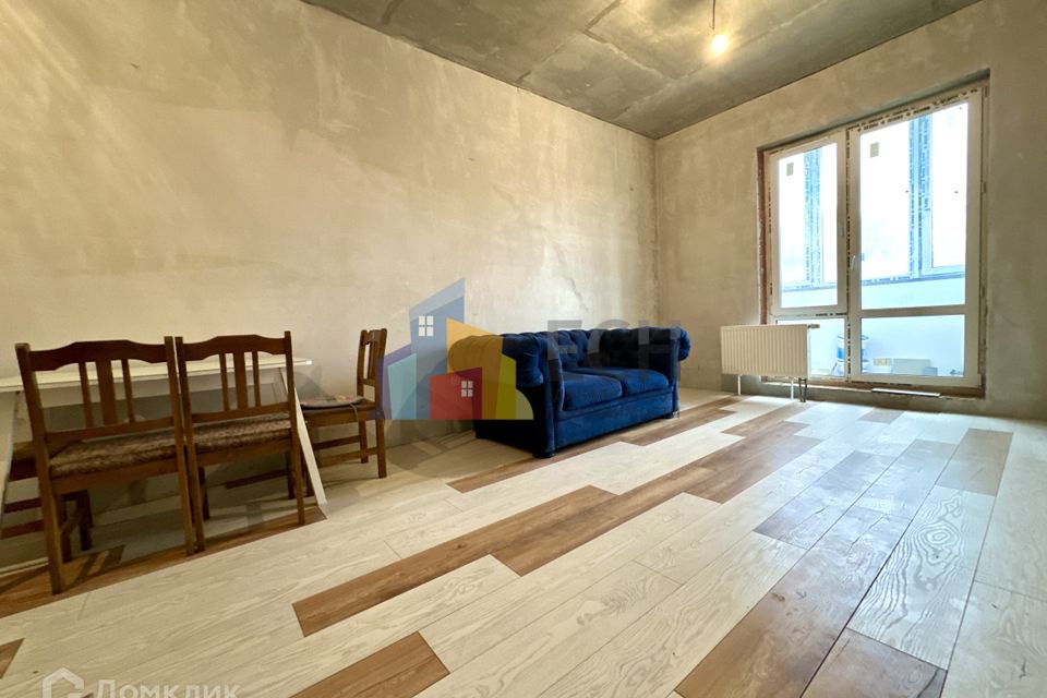 Продаётся 1-комнатная квартира, 41.8 м²