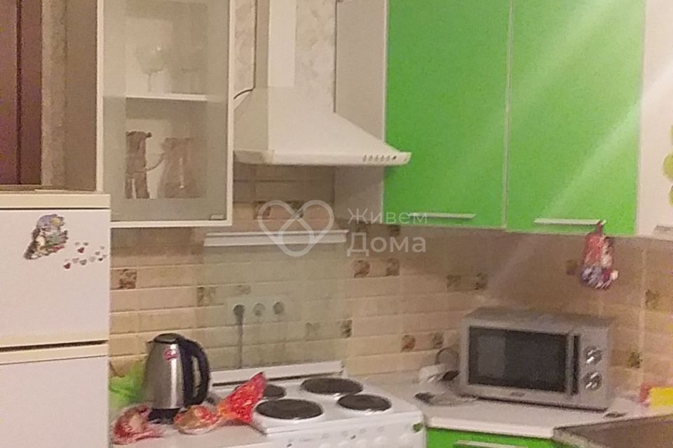 Продаётся 1-комнатная квартира, 35.8 м²