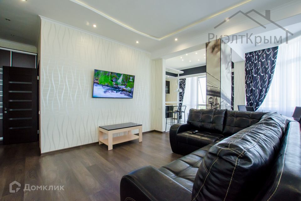 Сдаётся 1-комнатная квартира, 65 м²