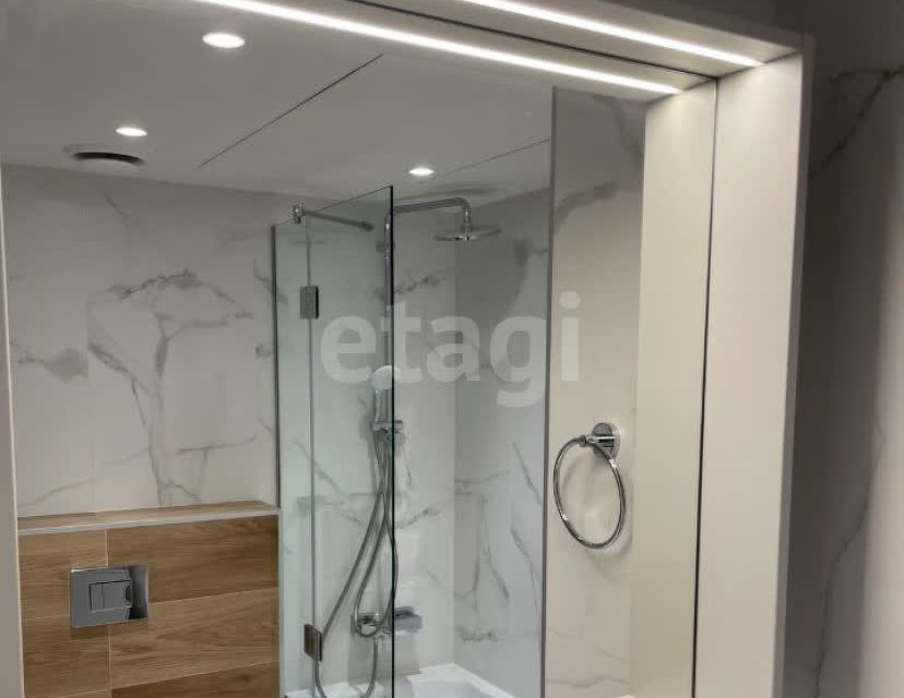 Продаётся 1-комнатная квартира, 46 м²