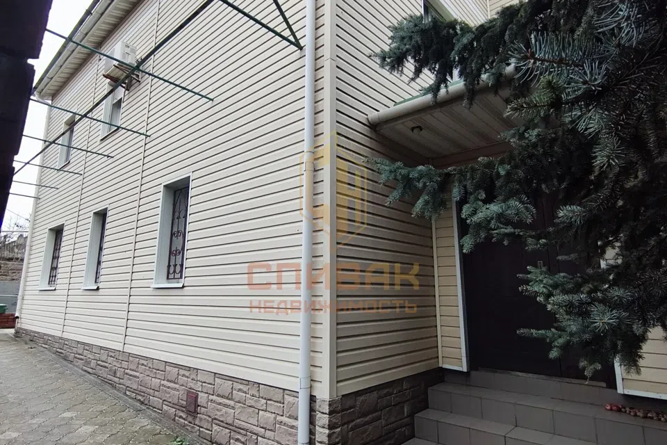 Продаётся 2-этажный дом, 160.4 м²