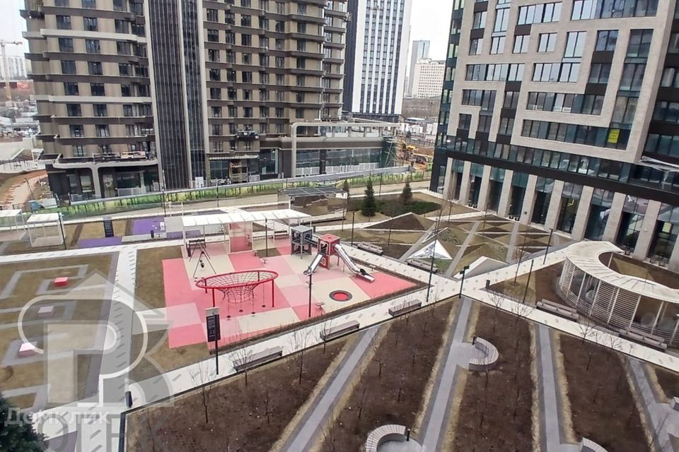 Продаётся 1-комнатная квартира, 49 м²