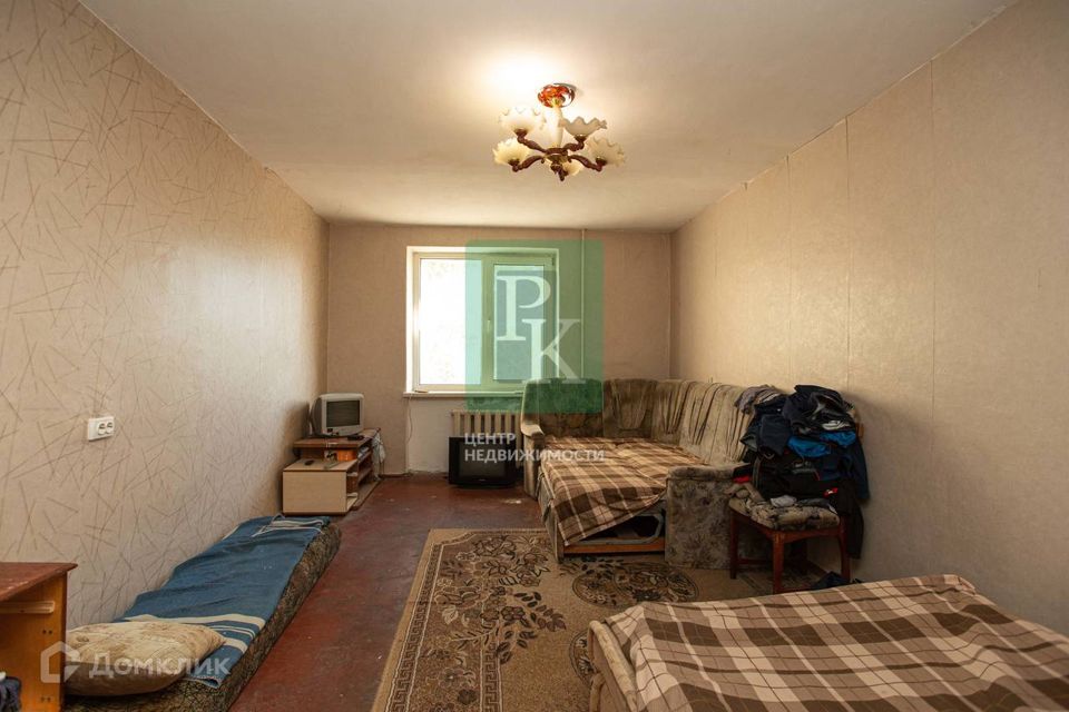 Продаётся 1-комнатная квартира, 35.9 м²