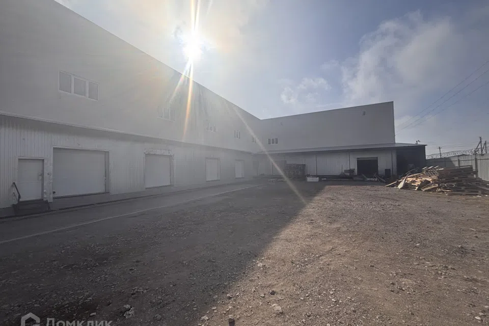 Сдаётся помещение своб. назначения, 1600 м²