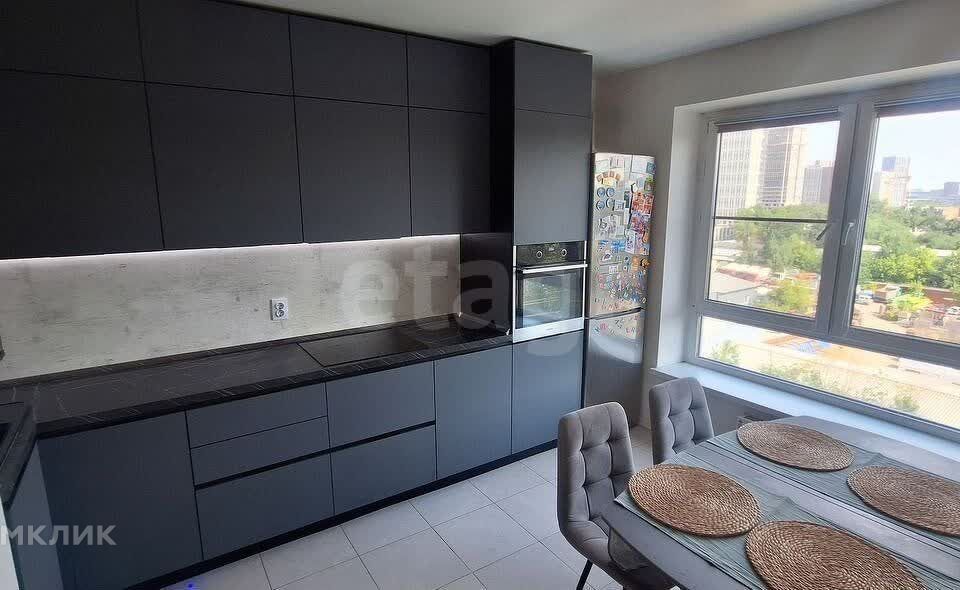 Продаётся 3-комнатная квартира, 71.7 м²