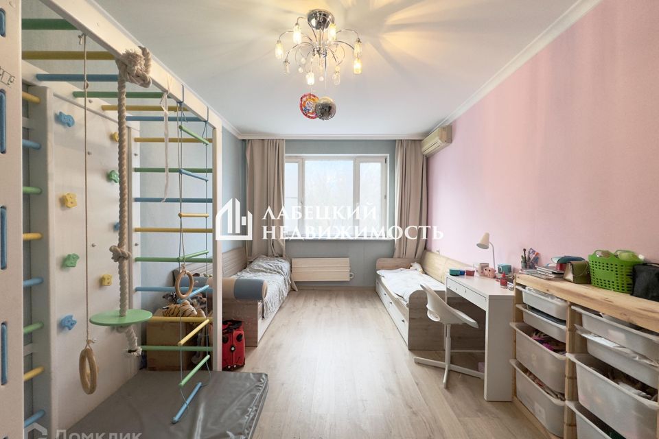 Продаётся 3-комнатная квартира, 75.3 м²