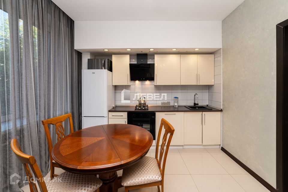 Продаётся 2-комнатная квартира, 57.8 м²