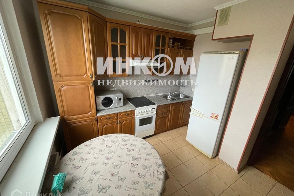 Сдаётся 2-комнатная квартира, 64 м²