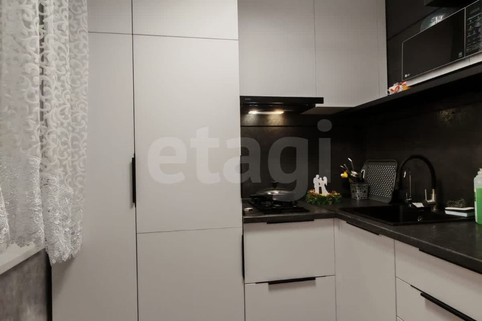 Продаётся 3-комнатная квартира, 59.2 м²