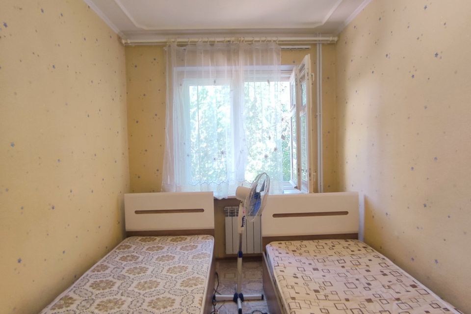 Продаётся 3-комнатная квартира, 56 м²