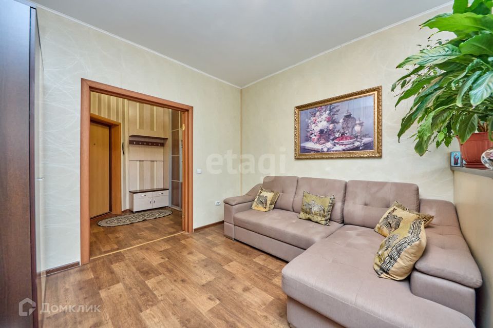 Продаётся 1-комнатная квартира, 42.3 м²