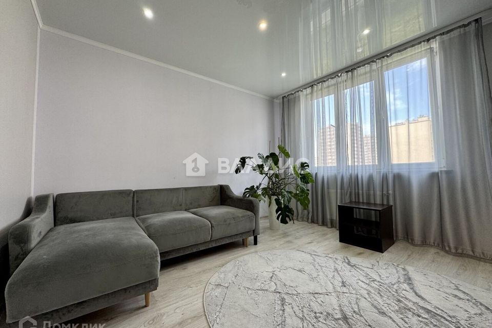 Продаётся 1-комнатная квартира, 43.2 м²