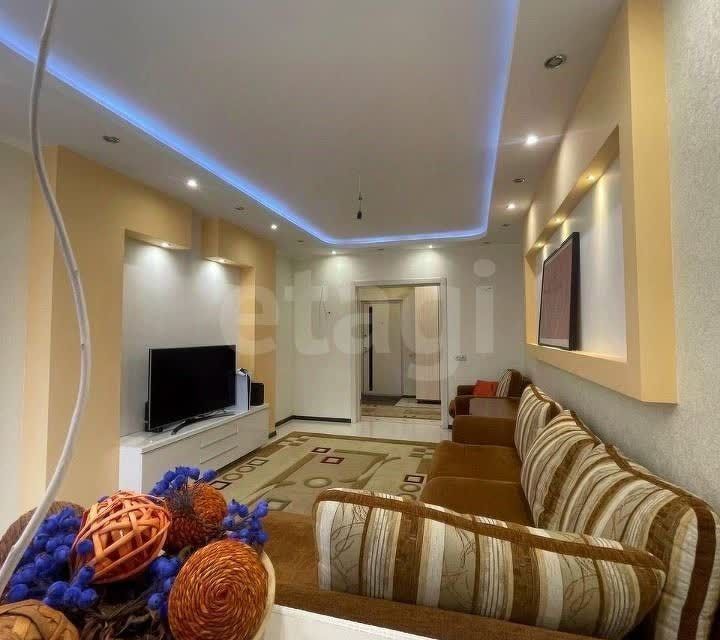 Продаётся 2-комнатная квартира, 66.2 м²