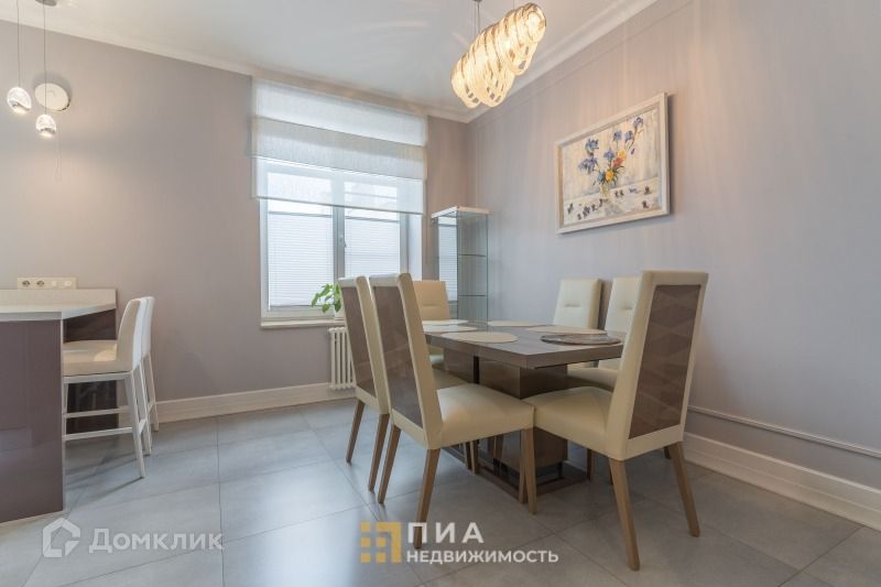 Продаётся 5-комнатная квартира, 168 м²