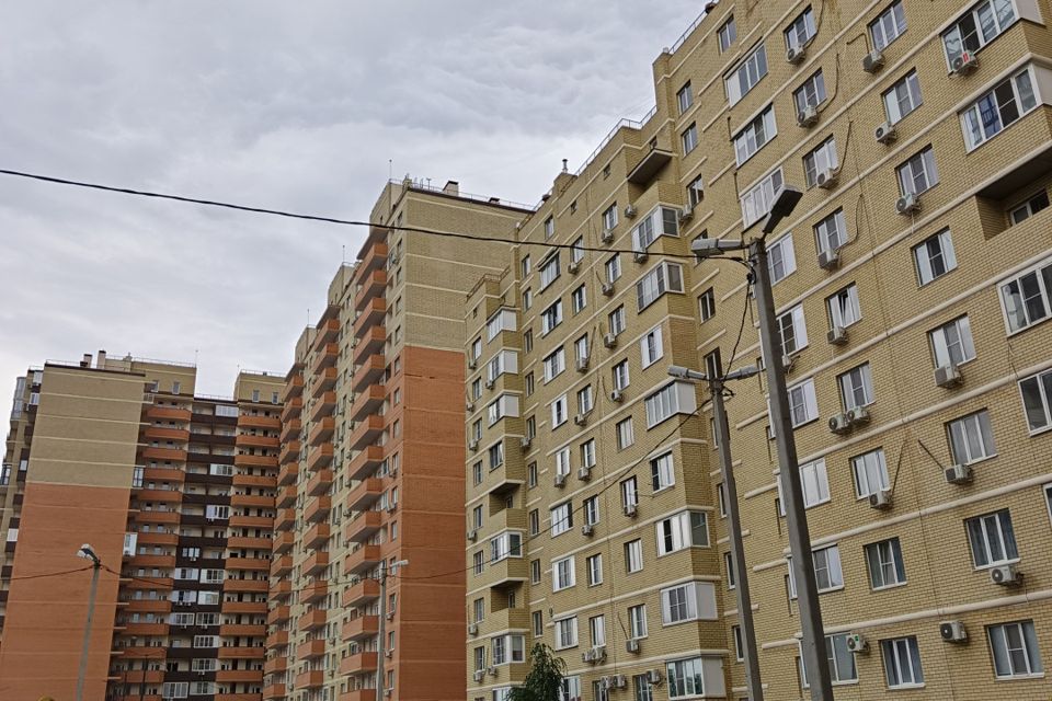 Продаётся 1-комнатная квартира, 46 м²