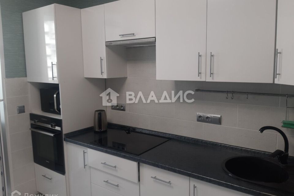 Сдаётся 1-комнатная квартира, 43 м²
