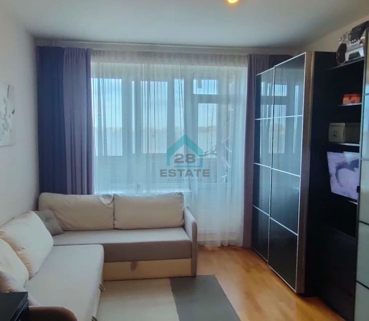 Продаётся 1-комнатная квартира, 49.6 м²