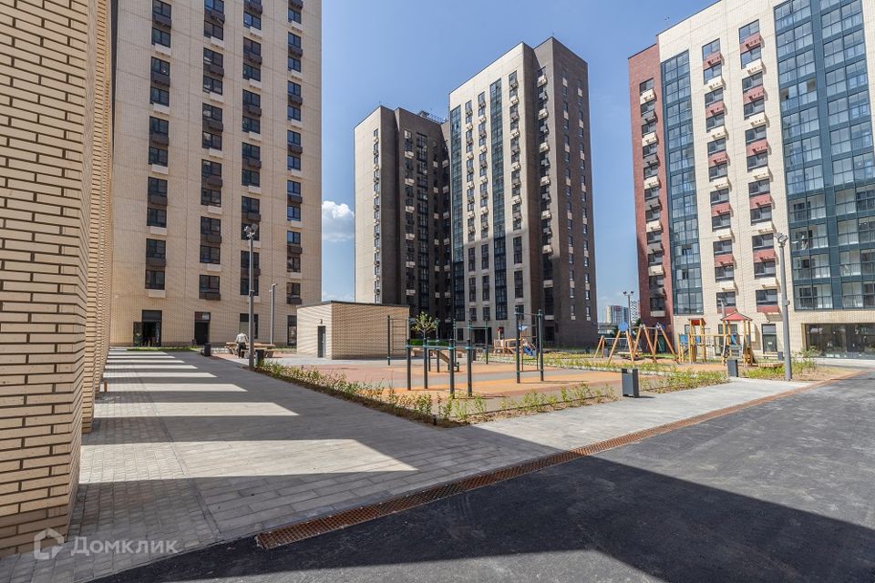 Продаётся 1-комнатная квартира, 42.3 м²