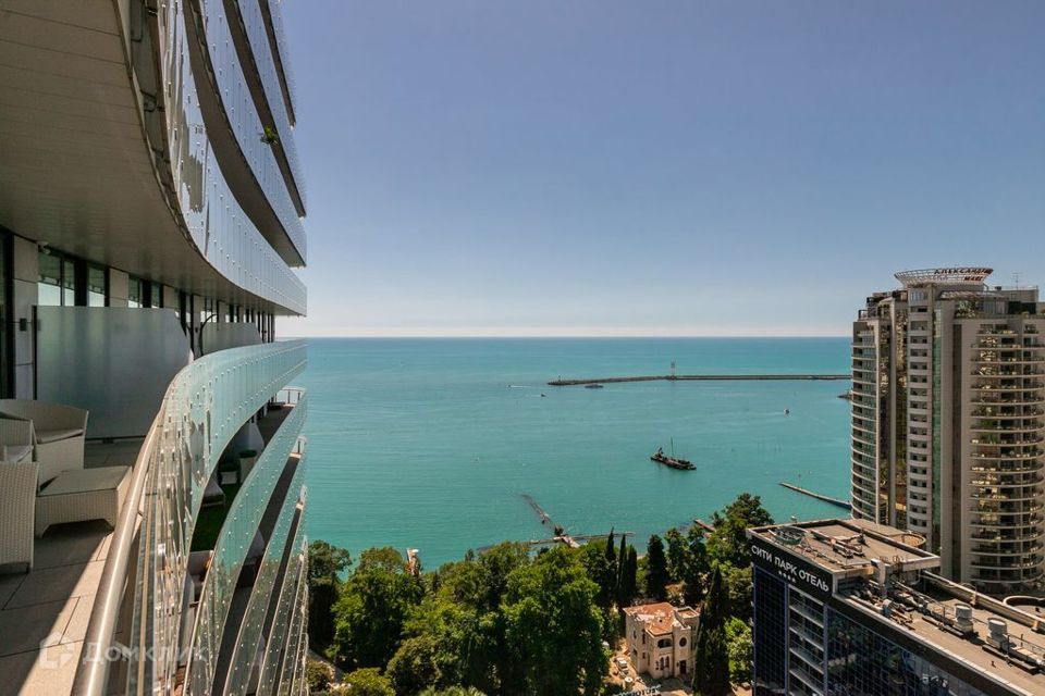 Продаётся 2-комнатная квартира, 115.3 м²