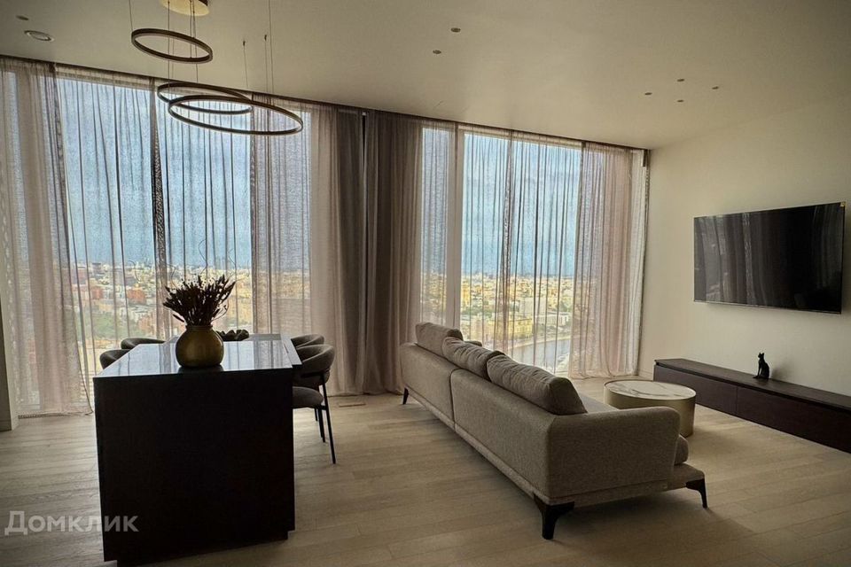 Сдаётся 2-комнатная квартира, 73 м²