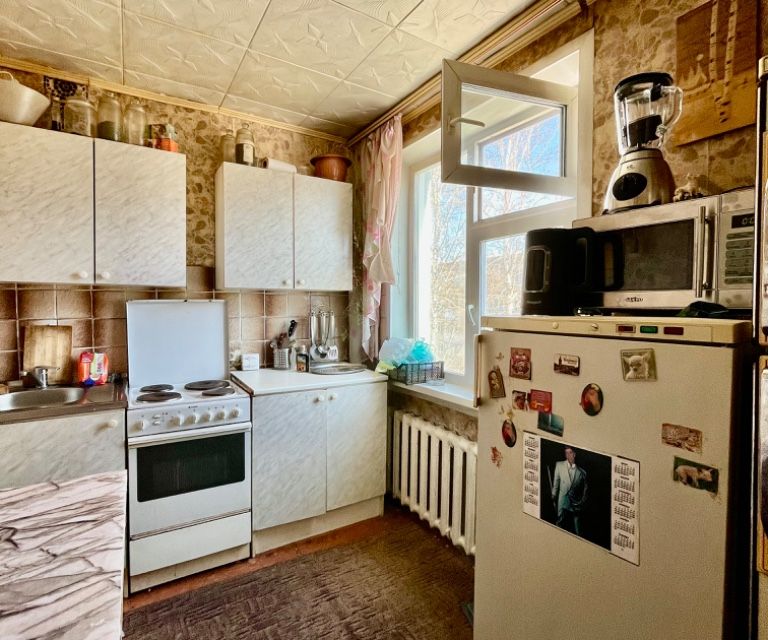Продаётся 3-комнатная квартира, 57.4 м²