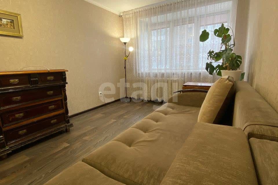 Продаётся 3-комнатная квартира, 57.3 м²