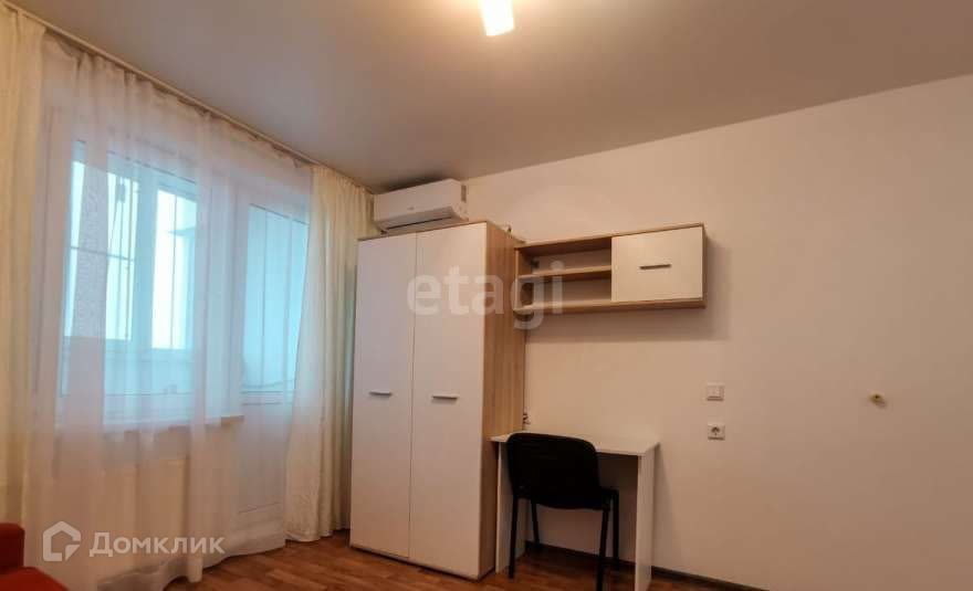 Сдаётся 2-комнатная квартира, 61 м²