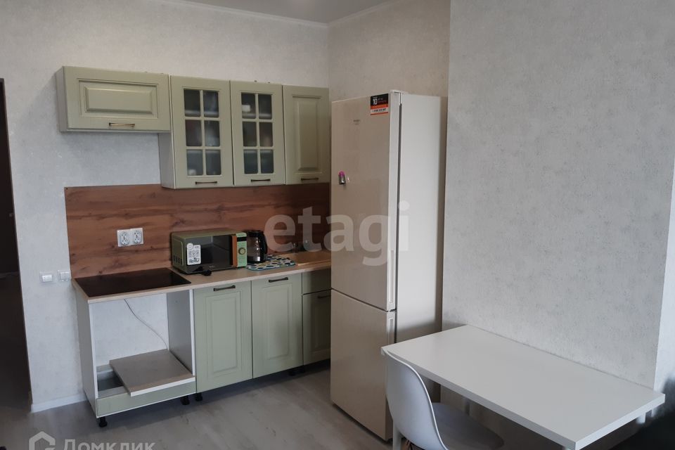 Продаётся 1-комнатная квартира, 41.3 м²