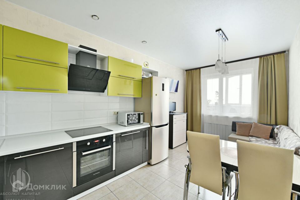 Продаётся 1-комнатная квартира, 42.3 м²