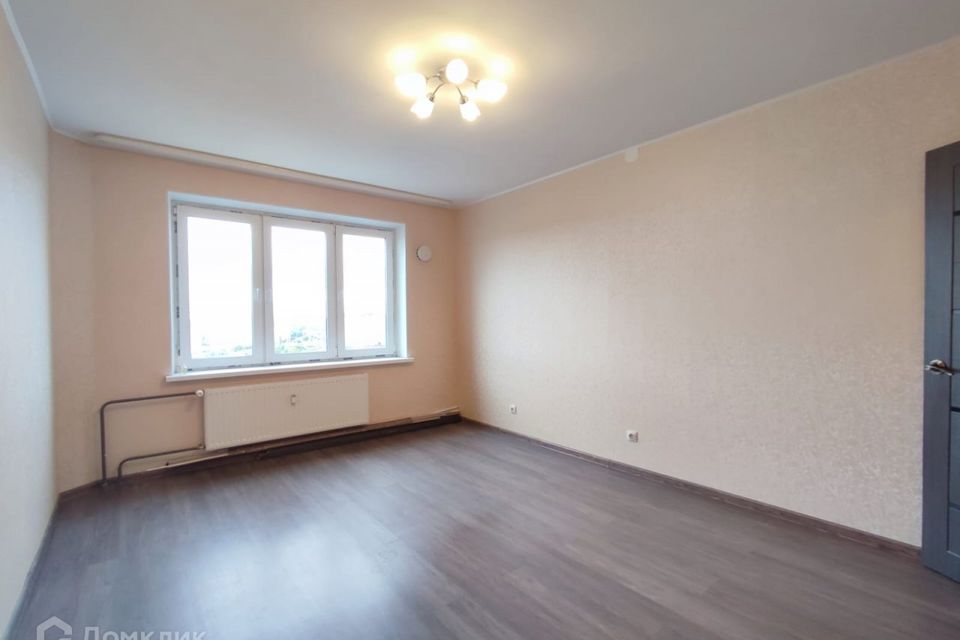 Продаётся 1-комнатная квартира, 38 м²