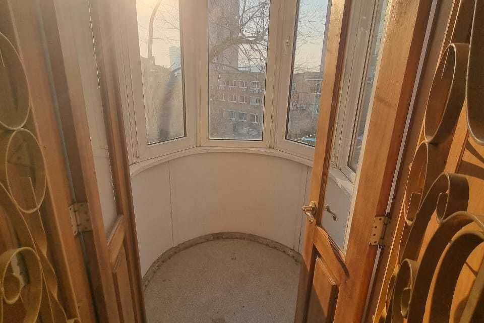 Продаётся 5-комнатная квартира, 122 м²