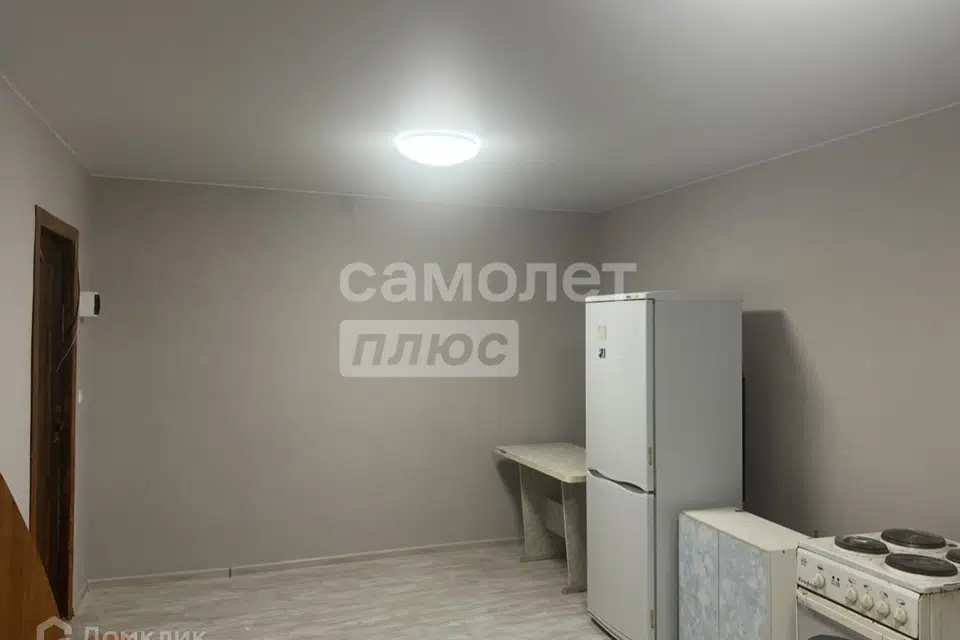 Продаётся комната в 1-комн. квартире, 18 м²