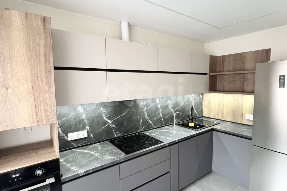 Продаётся 2-комнатная квартира, 58.2 м²