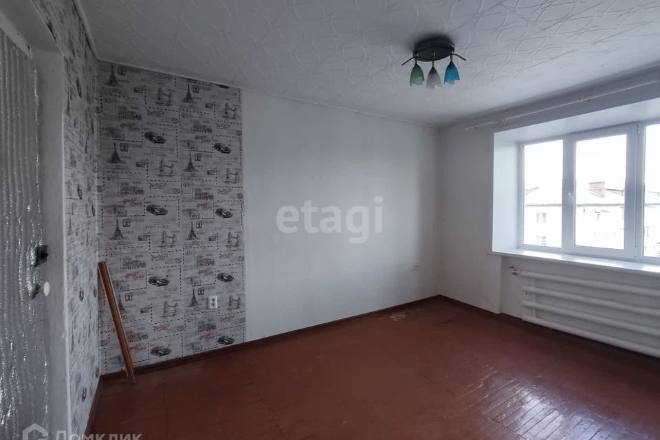 Продаётся комната в 1-комн. квартире, 12.9 м²