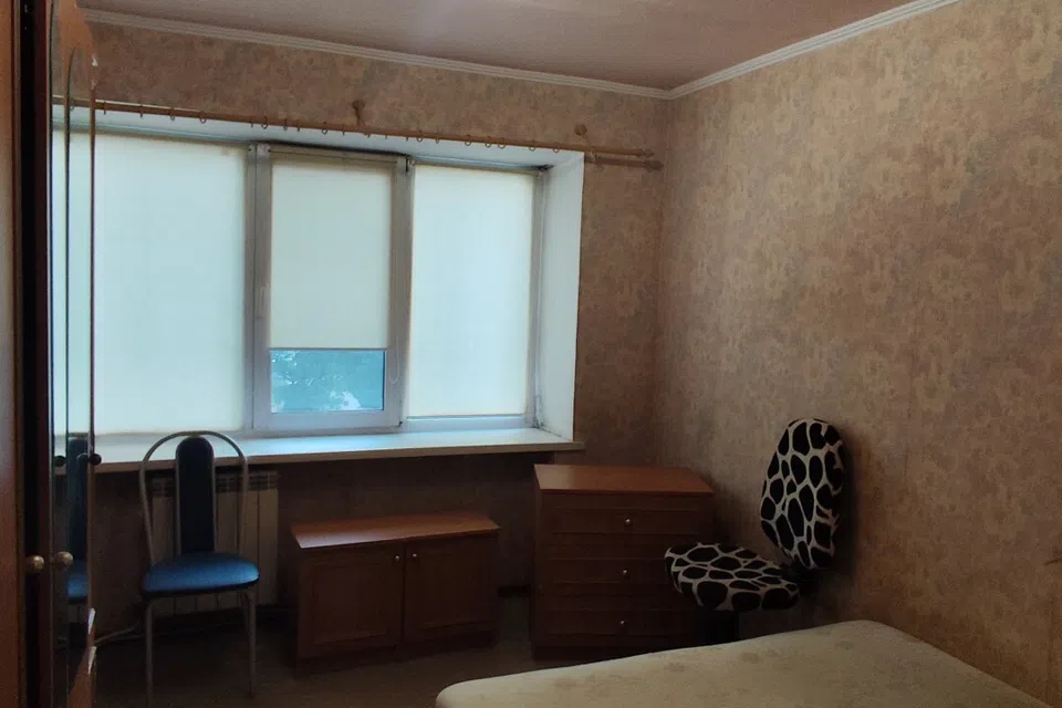Продаётся 4-комнатная квартира, 68 м²