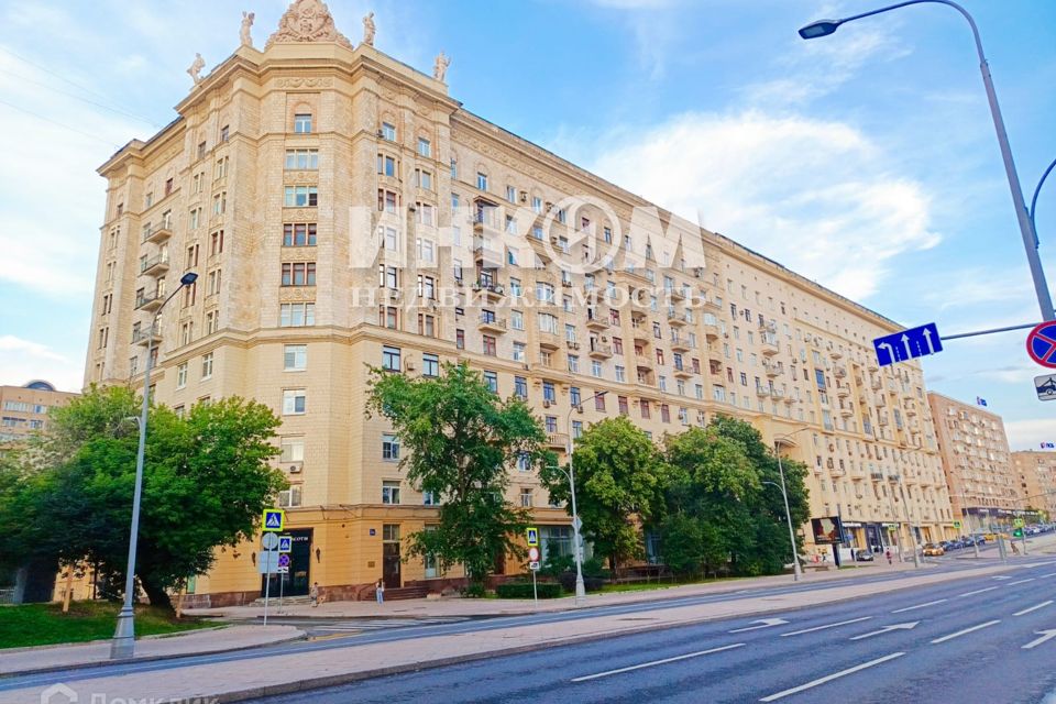 Сдаётся 2-комнатная квартира, 72.7 м²