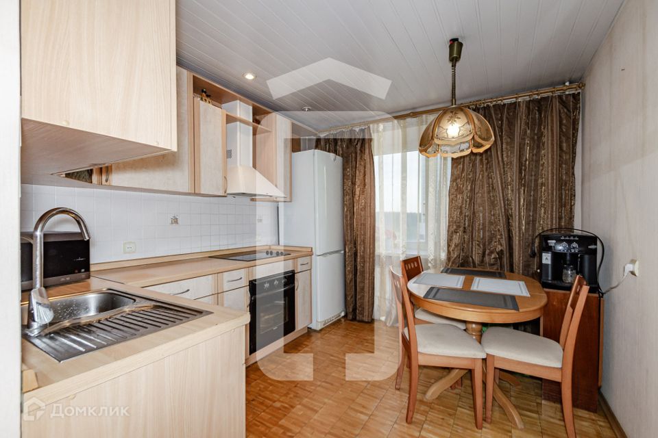 Продаётся 3-комнатная квартира, 93.8 м²