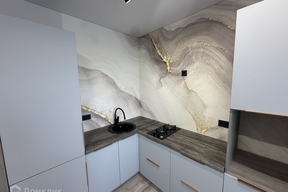 Продаётся 1-комнатная квартира, 46 м²